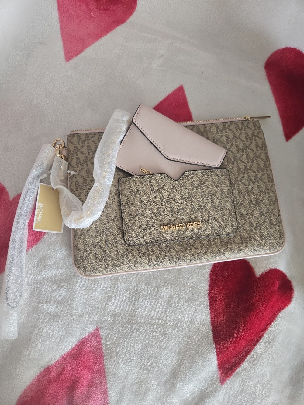 Michael Kors Jet Set 2 In 1 Wristlet And Card Case